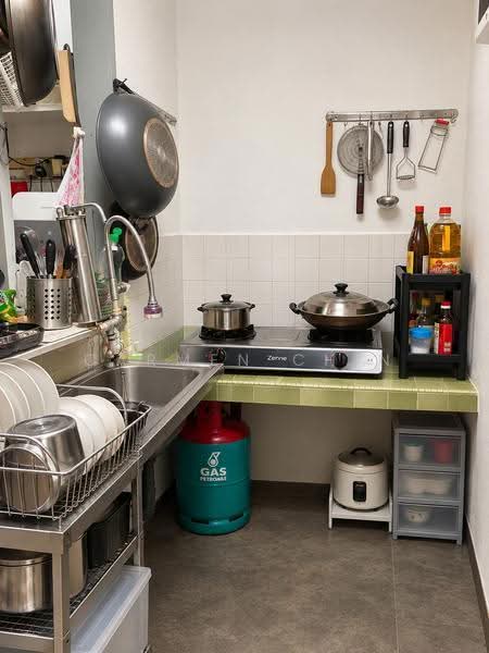 2-storey Terraced House for Sale in Taman Sri Sinar (Segambut) - Carmen Chin - Kitchen - PropertyGuru.com.my