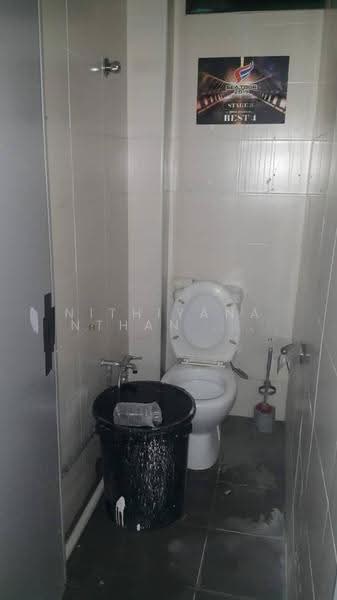 Shop / Office for Rent in Taman Megah (Ss 24) (Petaling Jaya) - Nithiyananthan Vadivelu - Bathroom - PropertyGuru.com.my
