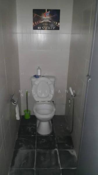 Shop / Office for Rent in Taman Megah (Ss 24) (Petaling Jaya) - Nithiyananthan Vadivelu - Bathroom - PropertyGuru.com.my
