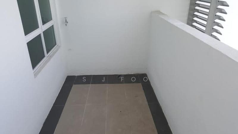 Kondominium untuk Dijual di Orange 3 (Oren 3) - S J Foo - Balcony - PropertyGuru.com.my