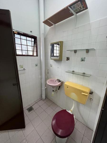 2-storey Terraced House for Rent in Taman Lembah Maju (Pandan Indah) - Shirley Choy - Bathroom - PropertyGuru.com.my
