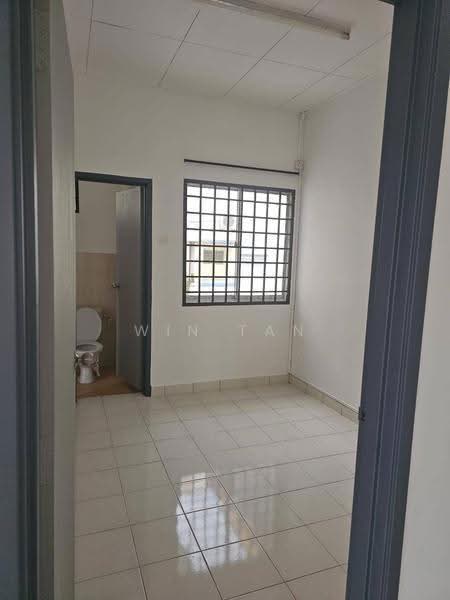 2-storey Terraced House for Sale in Johor Bahru (Johor) - Win Tan - Bathroom - PropertyGuru.com.my