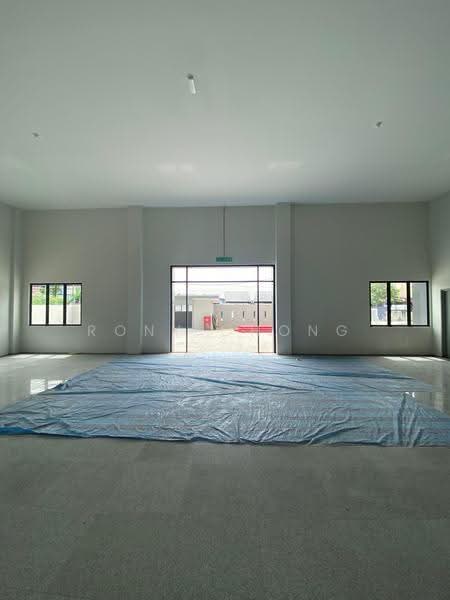 Factory for Sale in Shah Alam (Selangor) - Rony Chong - Entrance - PropertyGuru.com.my