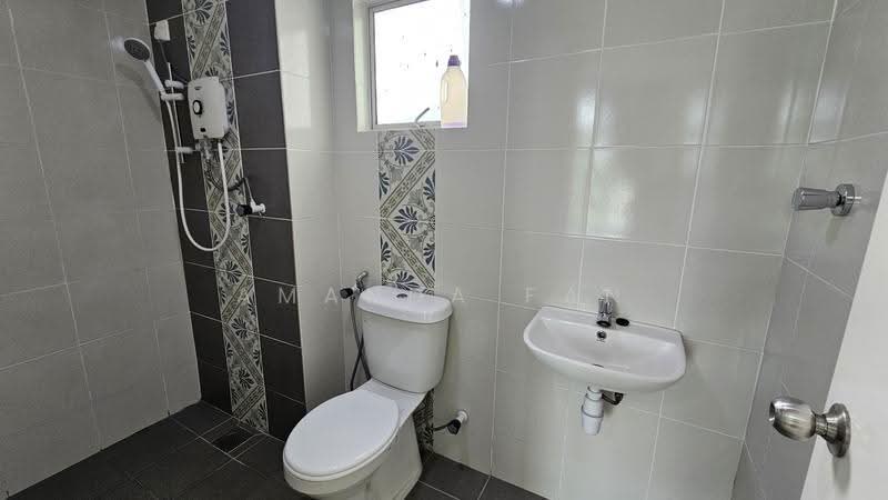 Kondominium untuk Disewa di Anderson Residences @ Ipoh - Amanda Fan - Bathroom - PropertyGuru.com.my
