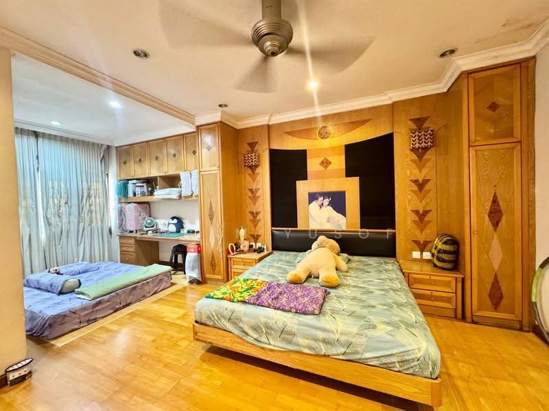 2-storey Terraced House for Sale in Bukit Jelutong (Shah Alam) - Idham Yusof - Bedroom - PropertyGuru.com.my