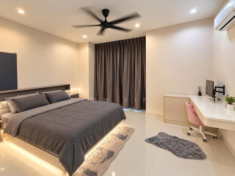 2-storey Terraced House for Sale in Saujana Rawang (Rawang) - Tom Yip - Bedroom - PropertyGuru.com.my
