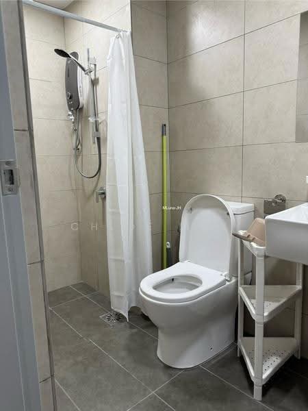 Kediaman Servis untuk Disewa di M Luna - Chloe Mok - Bathroom - PropertyGuru.com.my