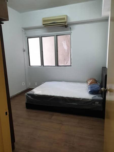 Pangsapuri untuk Disewa di Menara Pelangi - Dixon Wong - Bedroom - PropertyGuru.com.my