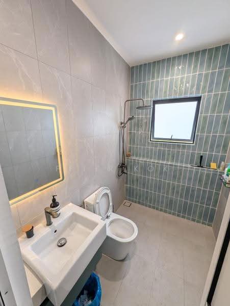Bungalow House for Rent in Seksyen 5 (Petaling Jaya) - Peter Kok - Shared Bathroom - PropertyGuru.com.my