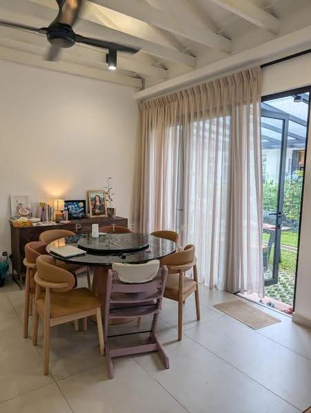Bungalow House for Rent in Seksyen 5 (Petaling Jaya) - Peter Kok - Dining Hall - PropertyGuru.com.my