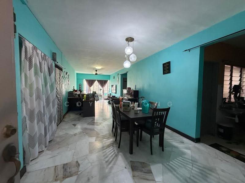 Apartment for Sale at Sri Intan 2 - Coyee Wong - Living Room - PropertyGuru.com.my