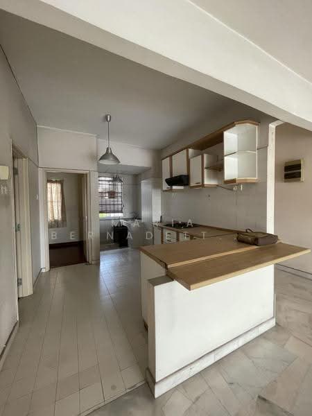 Apartment for Sale at Kristal Court Robson Heights - Maria Bernadette Tan - Kitchen - PropertyGuru.com.my