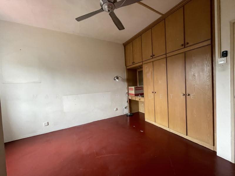 Apartment for Sale at Kristal Court Robson Heights - Maria Bernadette Tan - Master Bedroom - PropertyGuru.com.my