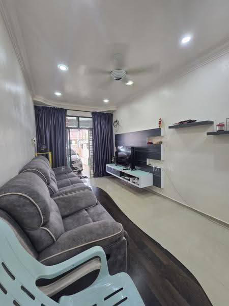 Rumah Teres 1-Tingkat untuk Disewa di Taman Setia Indah (Tebrau) - Jessica Ma - Living Room - PropertyGuru.com.my