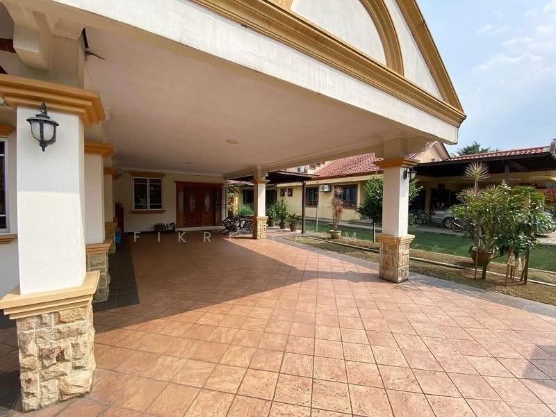 Semi-Detached House for Sale in Seksyen 9 (Shah Alam) - Fikri Yasmin - Exterior - PropertyGuru.com.my