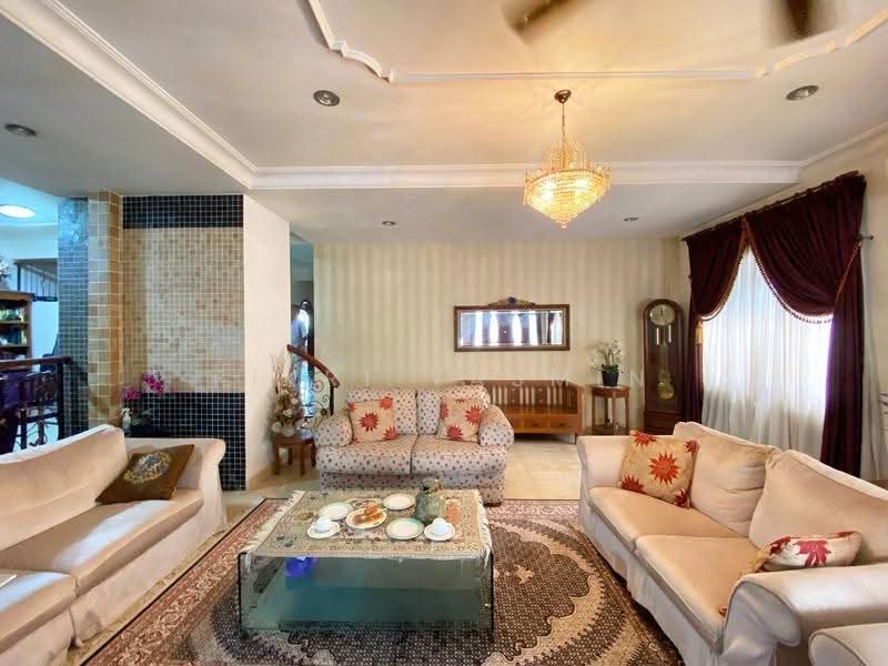 Semi-Detached House for Sale in Seksyen 9 (Shah Alam) - Fikri Yasmin - Living Room - PropertyGuru.com.my