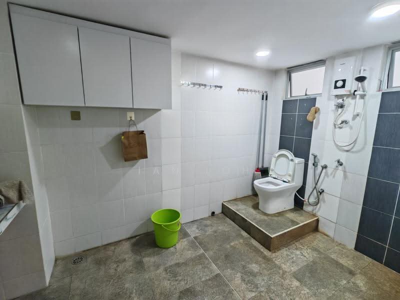 Shop / Office untuk Dijual di Kajang (Selangor) - Ian Loh - Bathroom - PropertyGuru.com.my