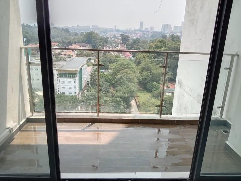 Kondominium untuk Disewa di Bay Point @ Country Garden Danga Bay - Daniel Tey - Balcony - PropertyGuru.com.my