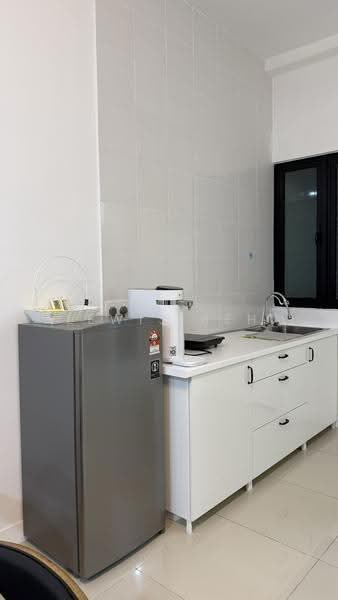 Kondominium untuk Disewa di Evoke Residence - Lewis Beh - Kitchen - PropertyGuru.com.my