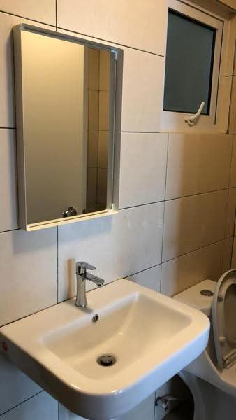 Condominium for Sale at The Holmes 1 - Wey Lee - Bathroom - PropertyGuru.com.my