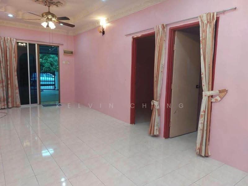 Rumah Teres 1-Tingkat untuk Disewa di Puncak Jelapang Indah (Ipoh) - Kelvin Chong - Living Room - PropertyGuru.com.my