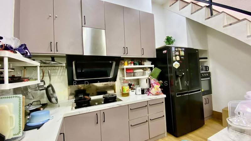 Bungalow House untuk Dijual di Bandar Tun Razak (Cheras) - Firdaus Husin - Kitchen - PropertyGuru.com.my