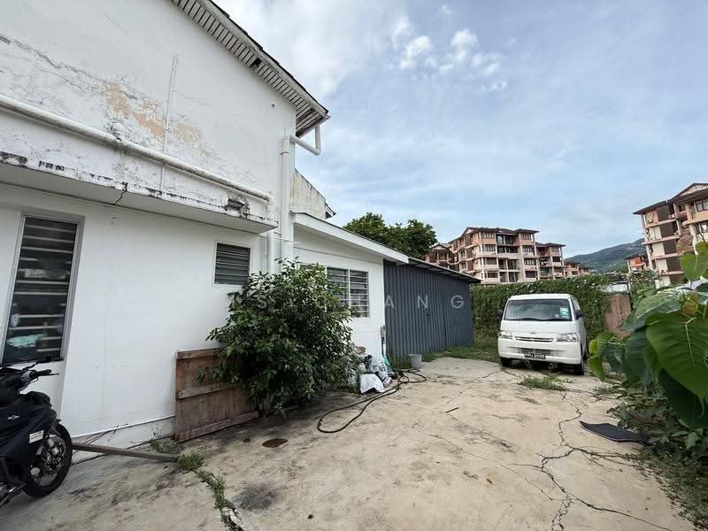 Rumah Berkembar untuk Dijual di George Town (Penang) - Ms Chang - Exterior - PropertyGuru.com.my