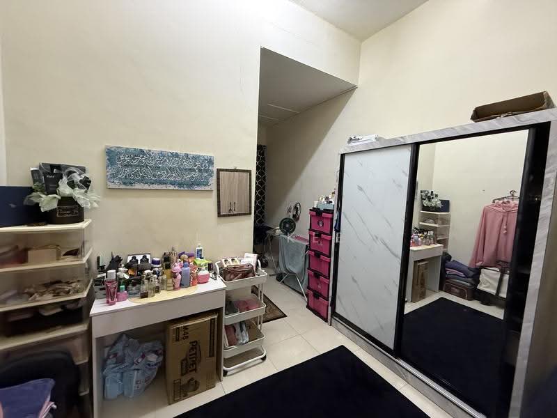 Rumah Teres 2-Tingkat untuk Dijual di Sri Medan (Yong Peng) - Lee Kee - Bedroom - PropertyGuru.com.my