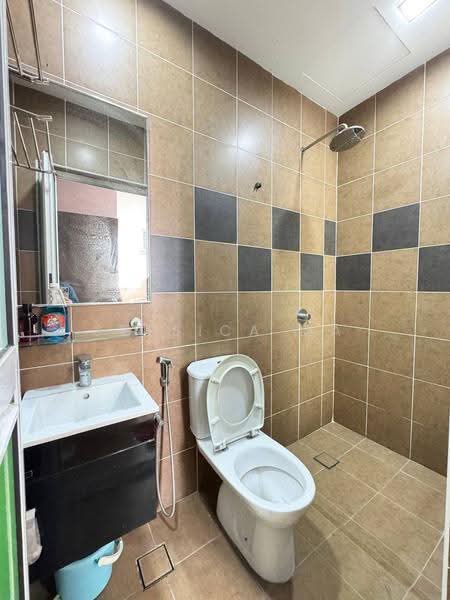 Condominium for Rent at KSL D'Esplanade Residence - Jessica Ma - Bathroom - PropertyGuru.com.my