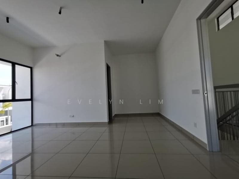 2-storey Terraced House for Sale in Bandar Rimbayu (Telok Panglima Garang) - Evelyn Lim - Living Room - PropertyGuru.com.my