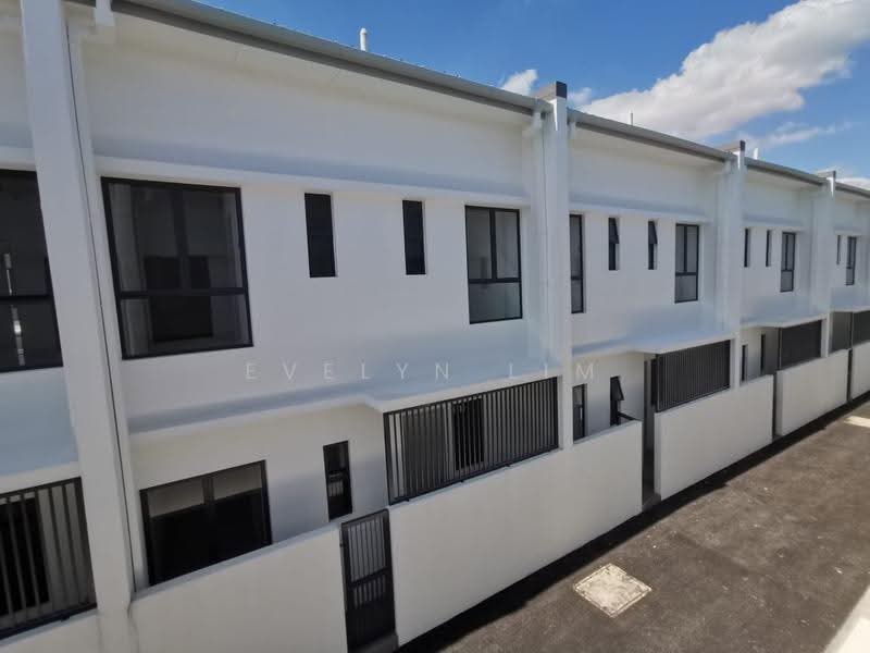 2-storey Terraced House for Sale in Bandar Rimbayu (Telok Panglima Garang) - Evelyn Lim - Exterior - PropertyGuru.com.my