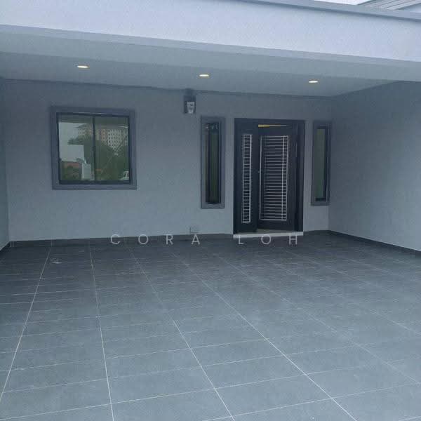 1-storey Terraced House for Sale in Taman Desa Rahmat (Tampoi) - Cora Loh - Exterior - PropertyGuru.com.my
