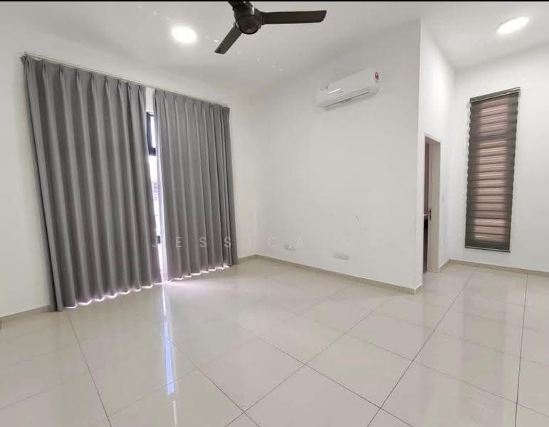Cluster House for Rent in Johor Bahru (Johor) - Jessica Ma - Living Room - PropertyGuru.com.my