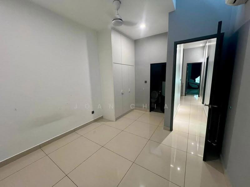 Rumah Kluster untuk Dijual di Skudai (Johor) - Joan Chia - Corridor - PropertyGuru.com.my