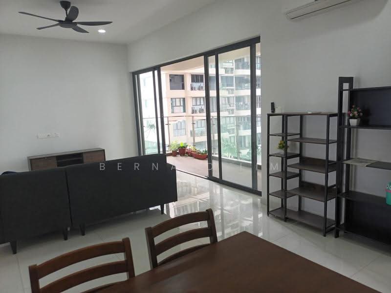 Kediaman Servis untuk Dijual di Royal Strand @ Country Garden Danga Bay - Bernard Lim - PropertyGuru.com.my