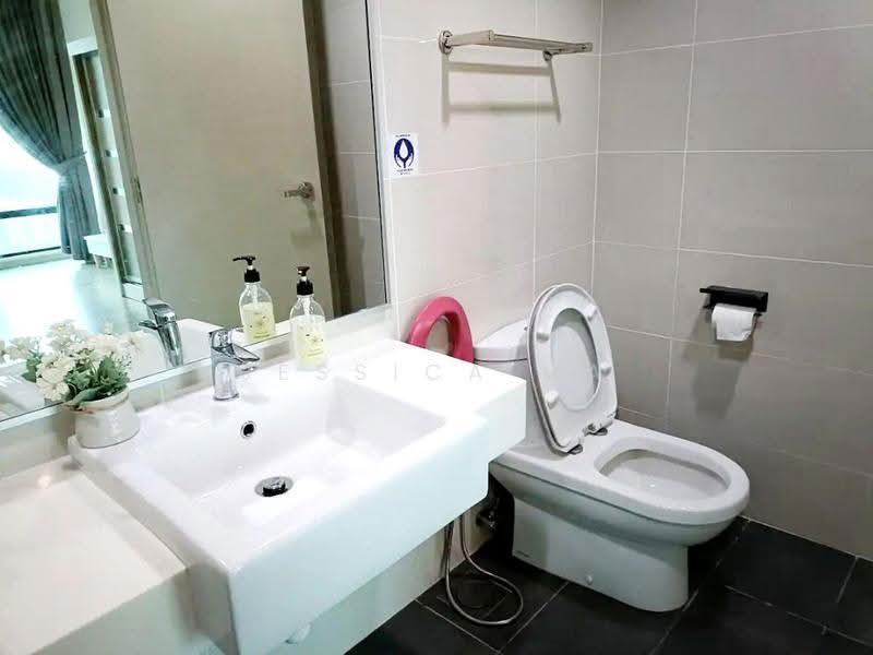 Service Residence for Rent at Southkey Mosaic - Jessica Ma - Bathroom - PropertyGuru.com.my