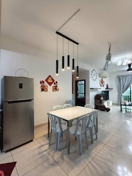 Kediaman Servis untuk Dijual di D'Secret Garden (Pangsapuri Kempas Indah) - Win Tan - Living Room - PropertyGuru.com.my