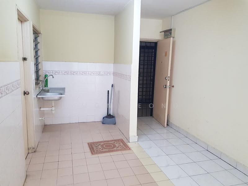 Flat for Rent at Flora Damansara Flat - Simon Leong - Kitchen - PropertyGuru.com.my