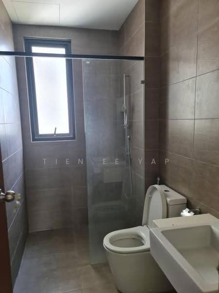 Service Residence for Sale at Citizen @ Old Klang Road - Tien Ee Yap - Bathroom - PropertyGuru.com.my