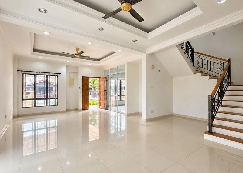Semi-Detached House for Sale in Kajang (Selangor) - Fazri . - Living Room - PropertyGuru.com.my