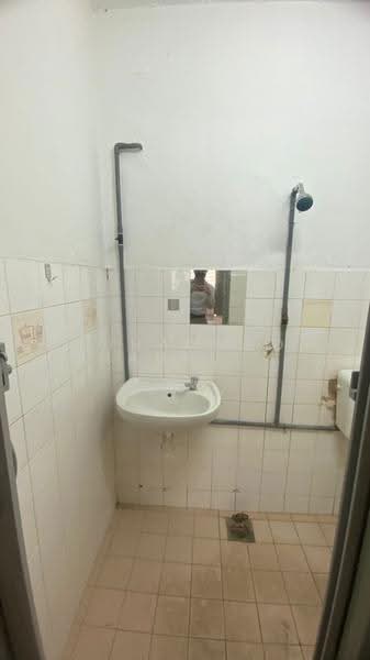 Apartment for Sale at Vista Angkasa - Muhammad Shahrul Ridhwan Mehamad Nasir - Bathroom - PropertyGuru.com.my