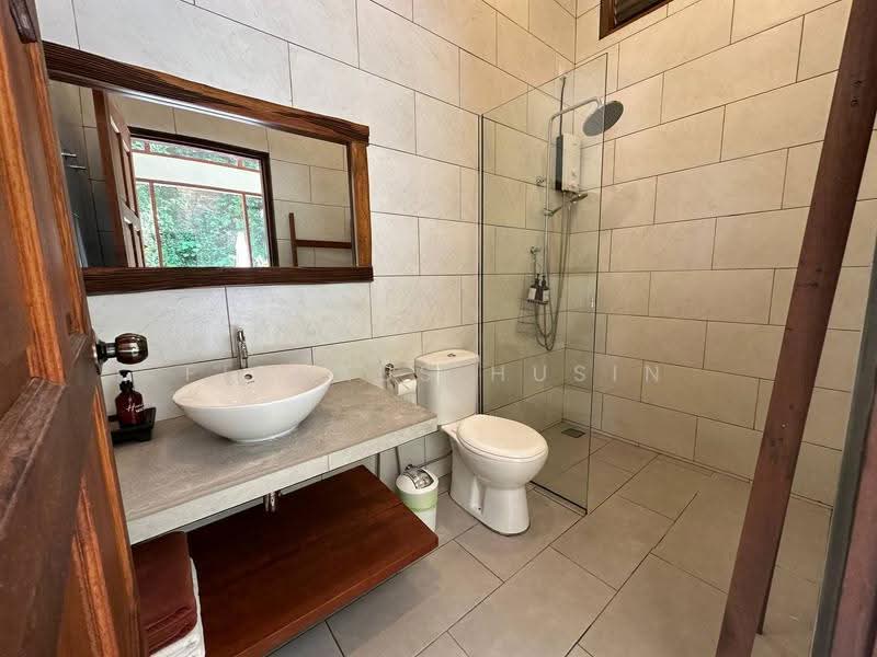 Bungalow House untuk Dijual di Pantai Tengah (Chenang) - Firdaus Husin - PropertyGuru.com.my