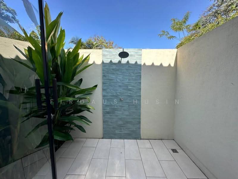 Bungalow House untuk Dijual di Pantai Tengah (Chenang) - Firdaus Husin - PropertyGuru.com.my