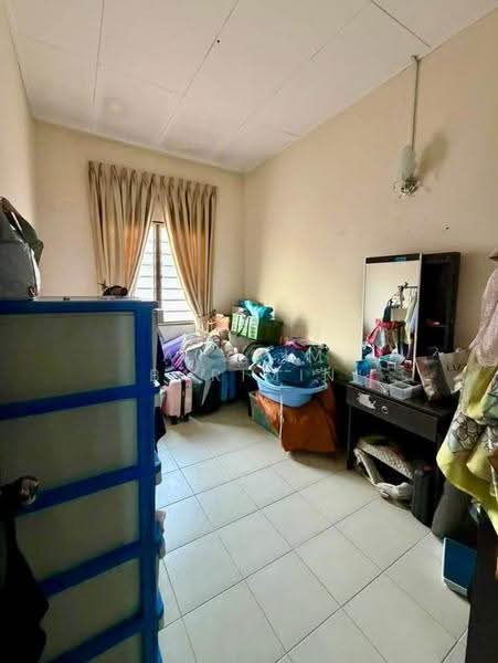 2-storey Terraced House for Sale in Taman Scientex Pasir Gudang (Pasir Gudang) - Arzaim Barimin - Bedroom - PropertyGuru.com.my
