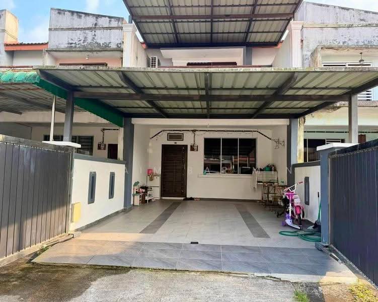 2-storey Terraced House for Sale in Taman Scientex Pasir Gudang (Pasir Gudang) - Arzaim Barimin - Exterior - PropertyGuru.com.my