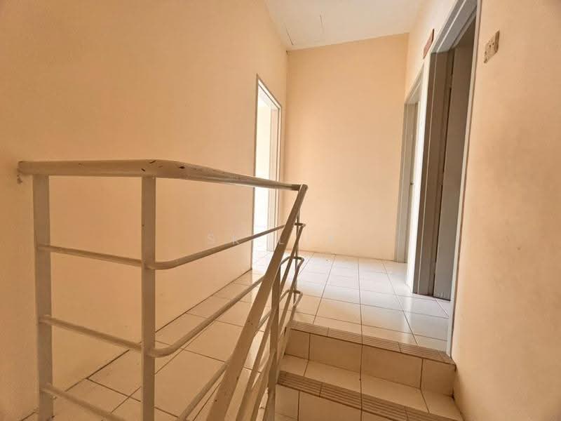 2-storey Terraced House for Sale in Taman Desa Mas (Rawang) - SK Luk - Corridor - PropertyGuru.com.my