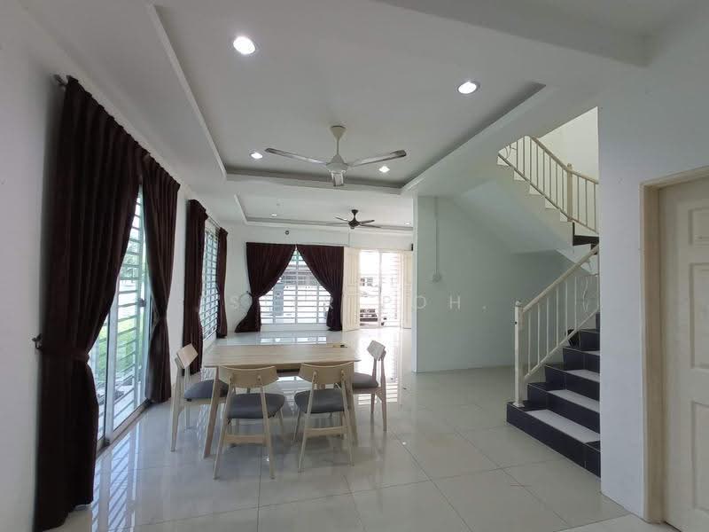 Rumah Teres 2-Tingkat untuk Disewa di Senawang (Negeri Sembilan) - Ester Poh. - Dining Room - PropertyGuru.com.my