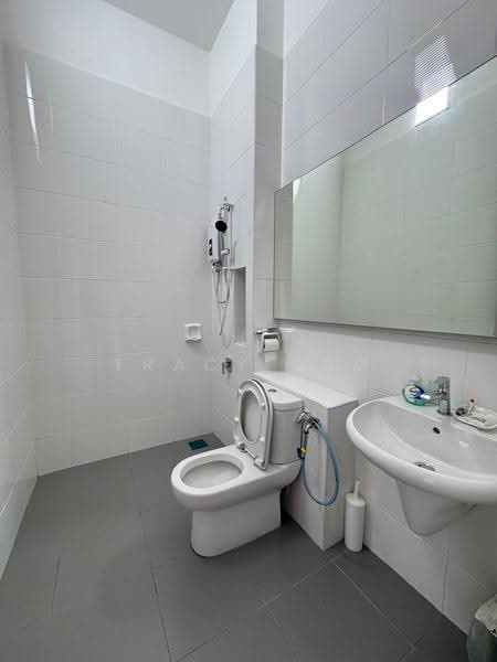 Rumah Teres 2-Tingkat untuk Disewa di Eco Summer (Johor Bahru) - Tracy Ong - Bathroom - PropertyGuru.com.my