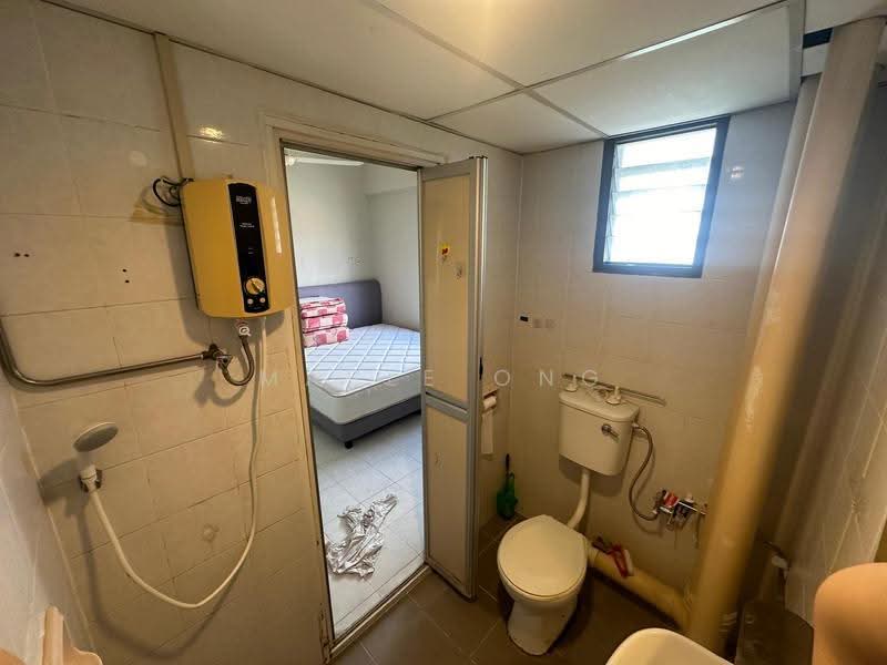 Condominium for Rent at Taman Desa Relau 2 - Mable Ong - Bathroom - PropertyGuru.com.my