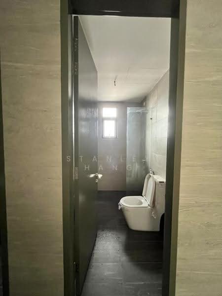 Retail Space untuk Disewa di Bandar Puteri Puchong (Puchong) - Stanley Hang - Bathroom - PropertyGuru.com.my
